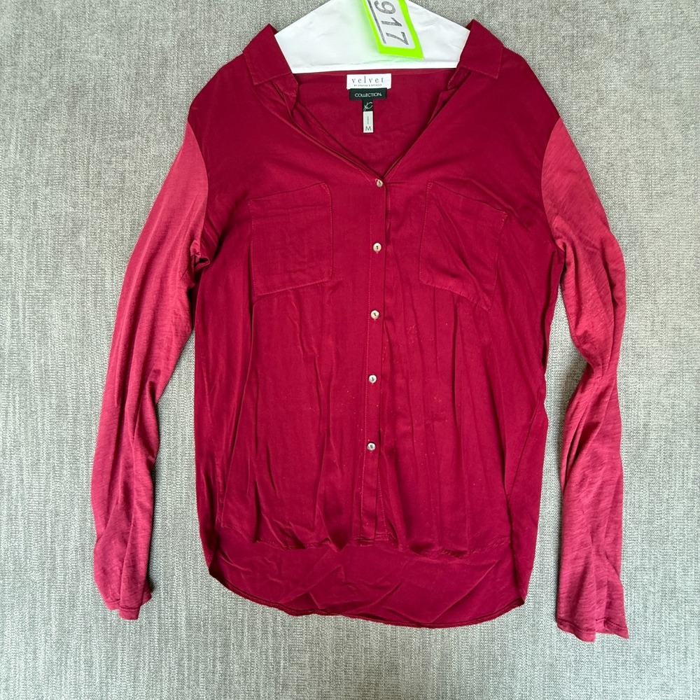 Velvet by Graham & Spencer Shirt Top Womens Medium Red Long Sleeve Button Up